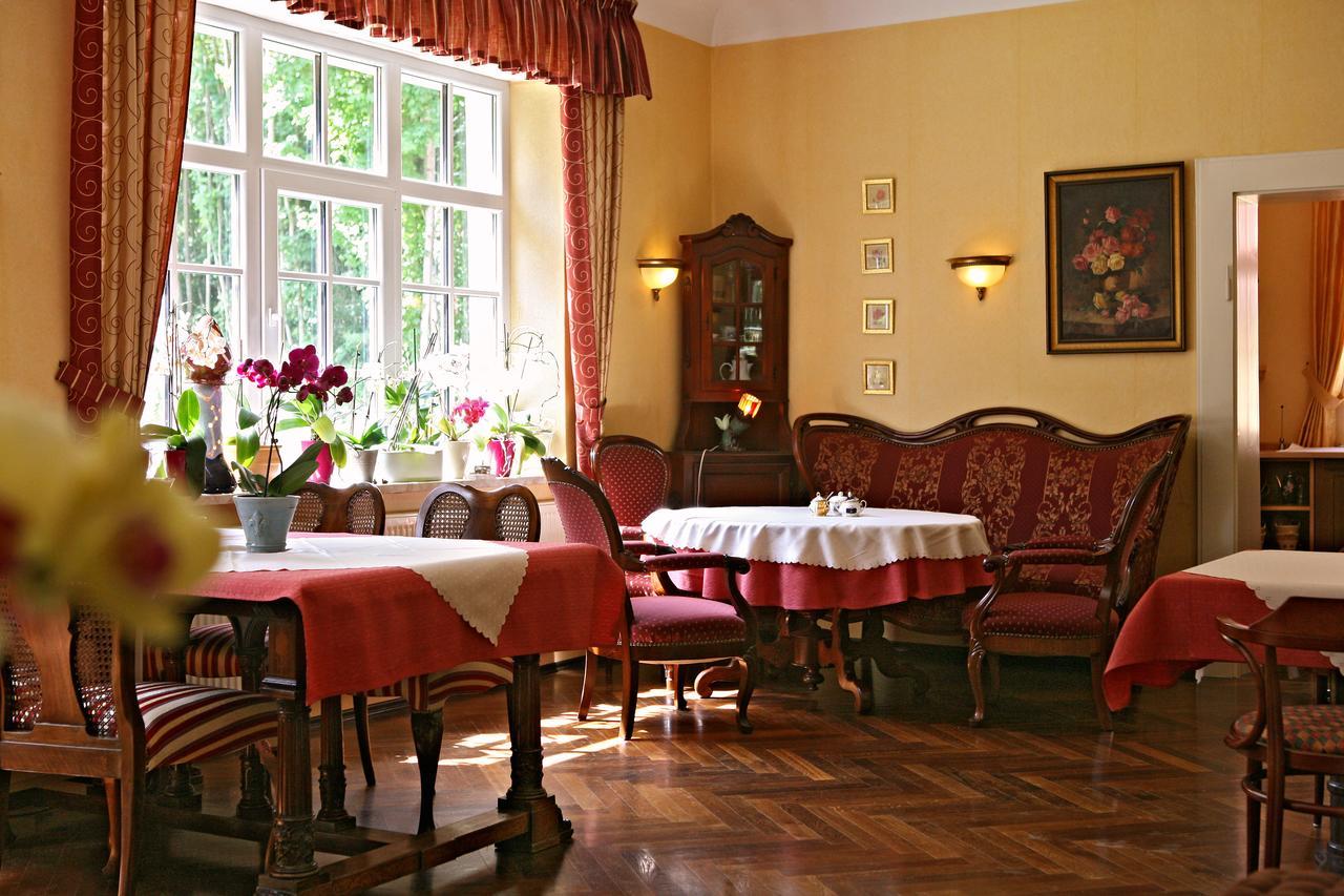 Rhoen Hotel Waldcafe St. Georg Staatsbad Brückenau Exterior foto