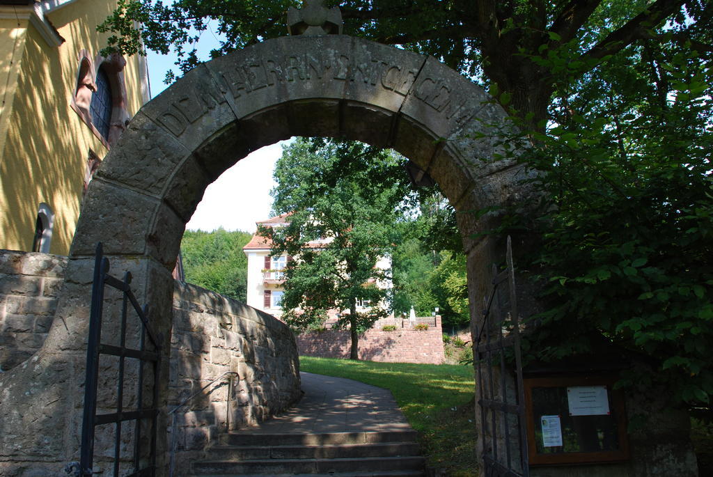 Rhoen Hotel Waldcafe St. Georg Staatsbad Brückenau Exterior foto